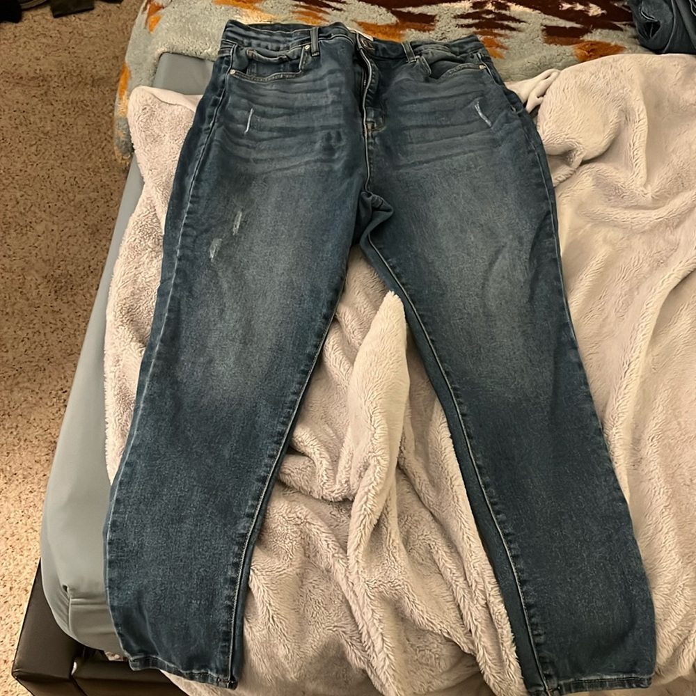 Gently used Nine West super skinny jeans, size 16
